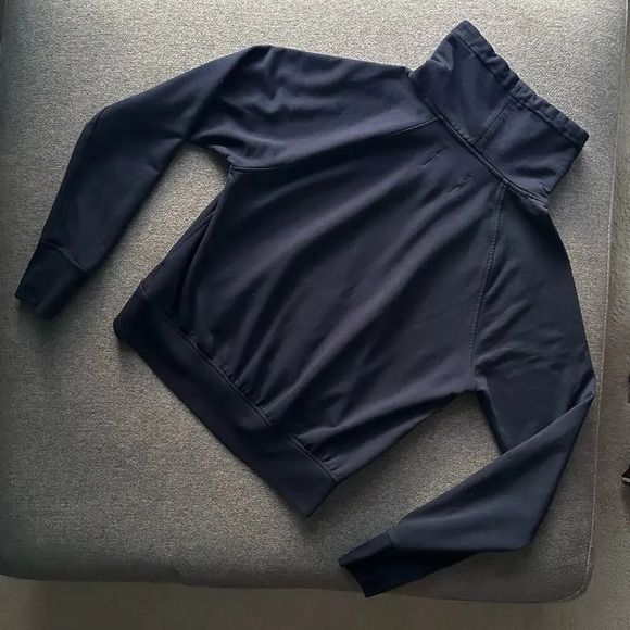 Victoria’s Secret Pullover Logo Sweater Medium - Picture 4 of 4